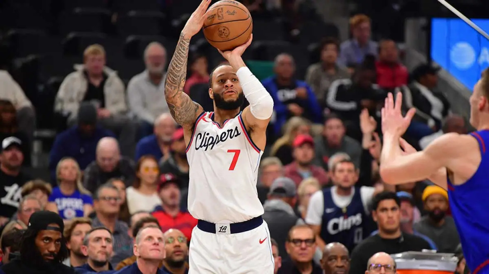 达成了一份, 科菲做出了, 篮板