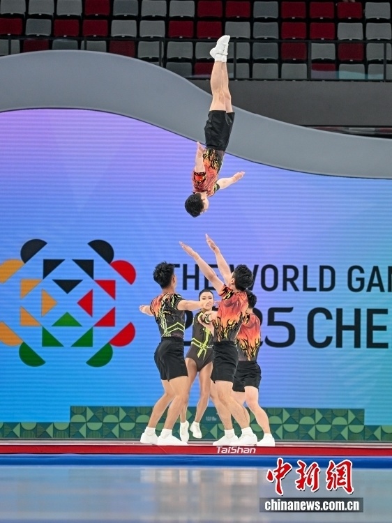 img, 与亚军和季