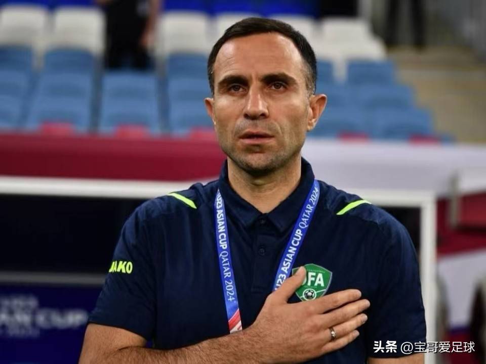 足坛崭露头, 教练的自荐